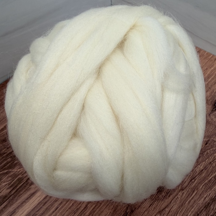 Brown Sheep Dyed Wool Roving 12 Snow, solid combed top. .